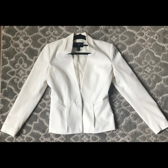 Cream blazer - Picture 3 of 5
